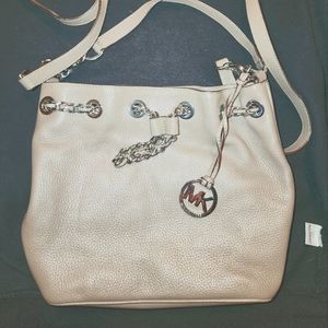 Micheal Kors gray purse, medium size